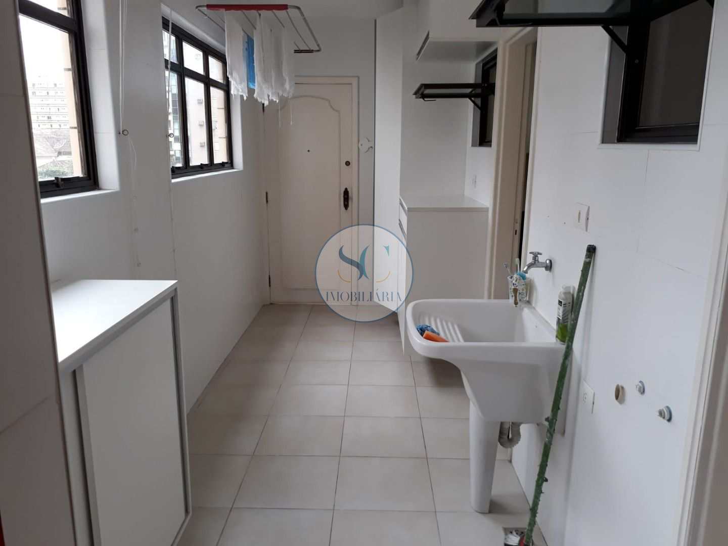 Apartamento à venda com 3 quartos, 211m² - Foto 7