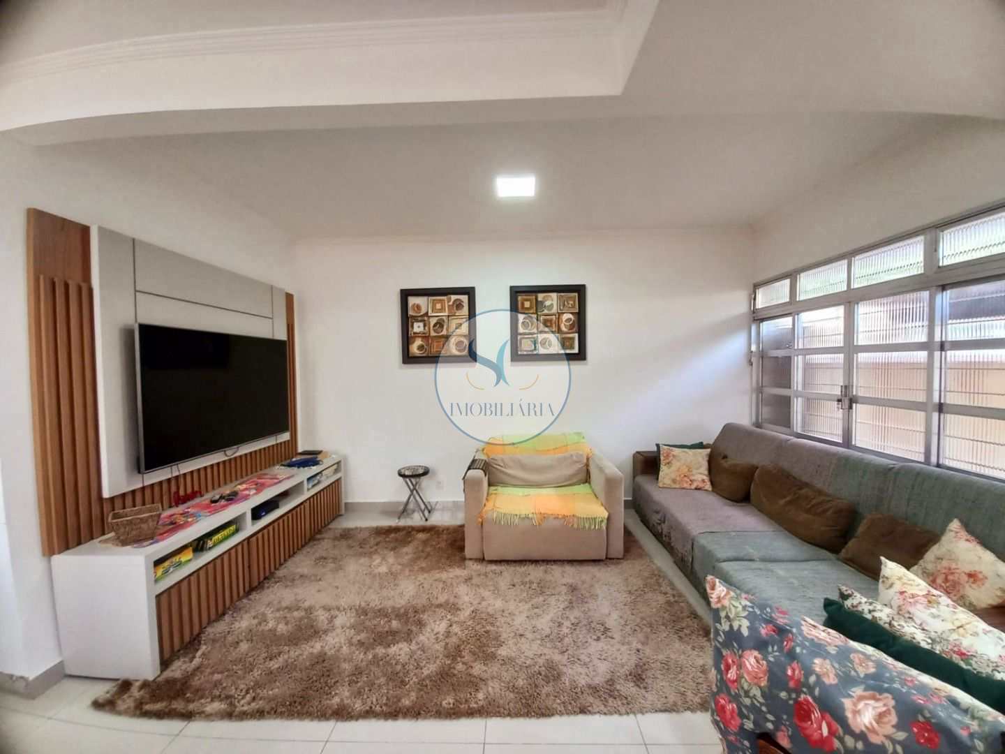 Sobrado à venda com 3 quartos, 169m² - Foto 1