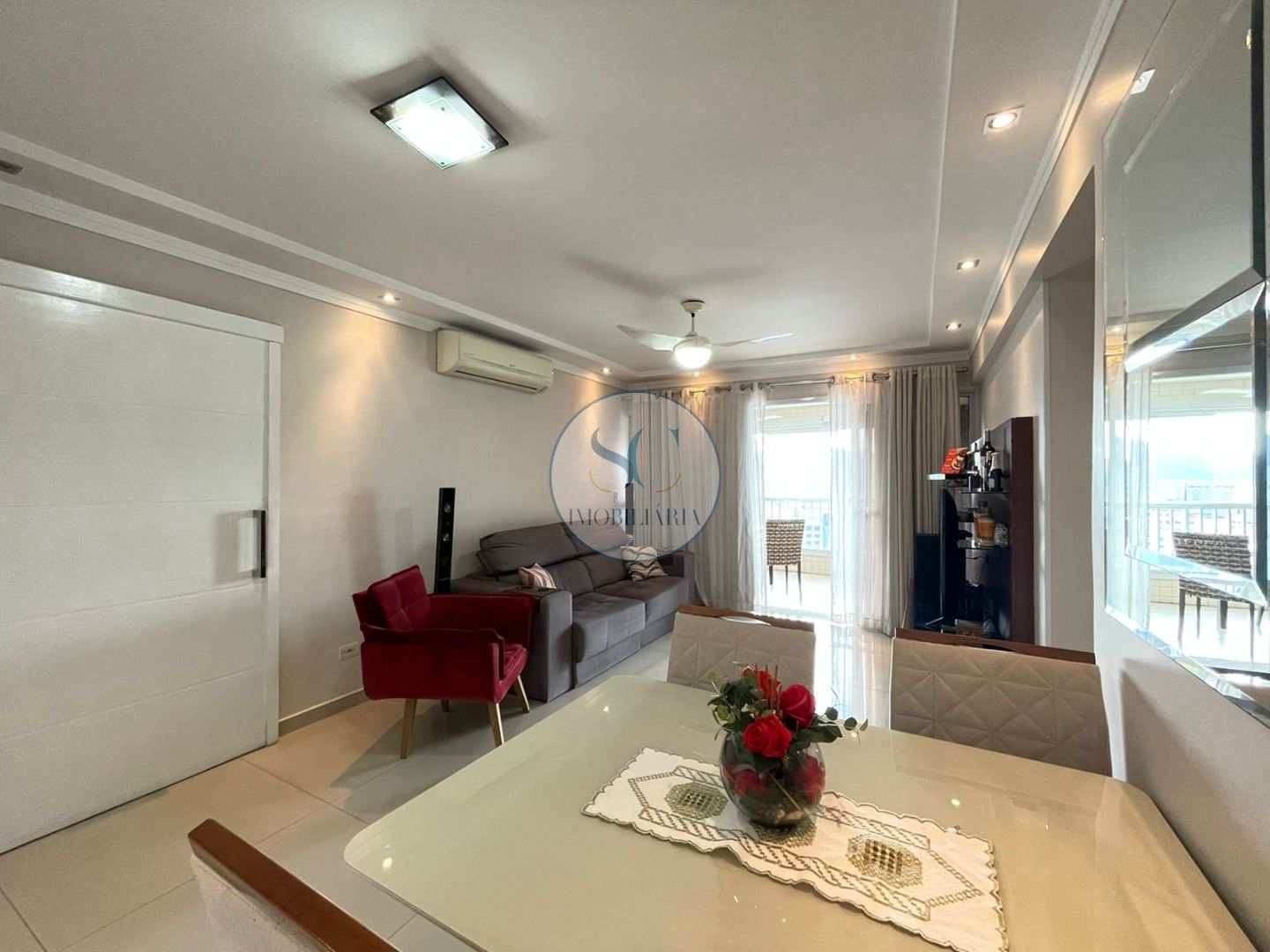 Apartamento à venda com 3 quartos, 111m² - Foto 2