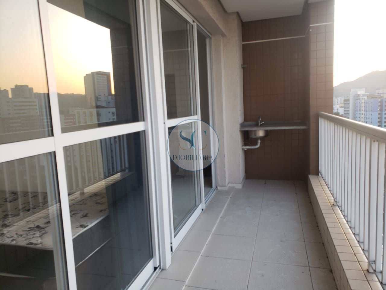 Apartamento à venda com 2 quartos, 67m² - Foto 8