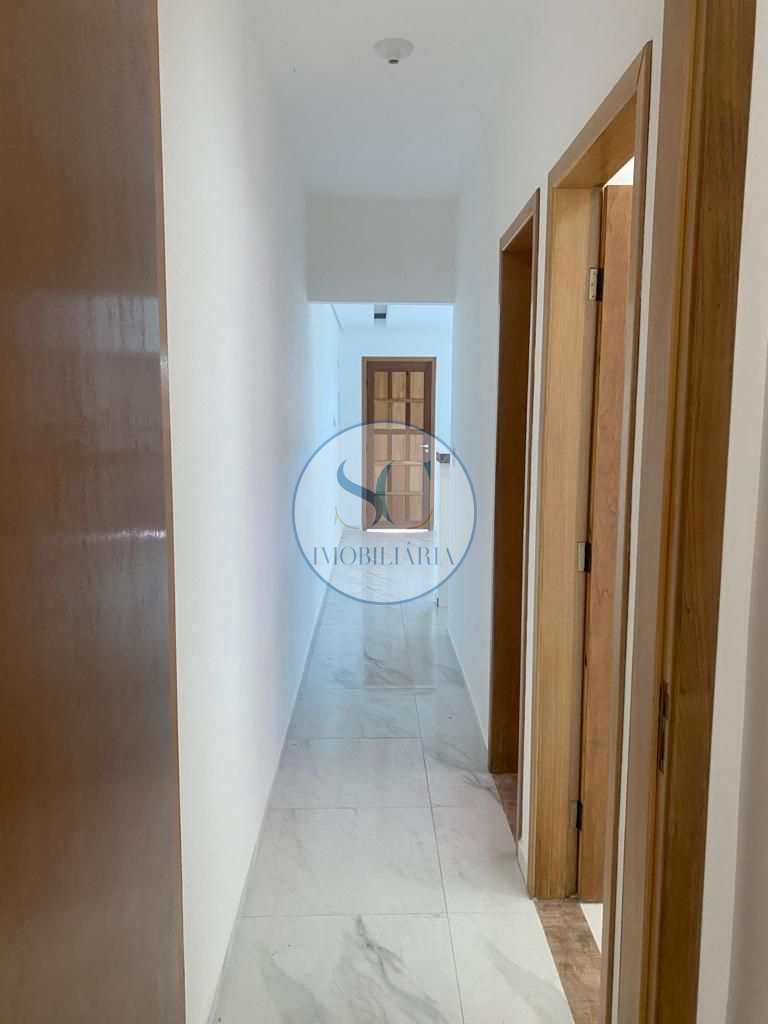 Casa à venda com 2 quartos, 60m² - Foto 3