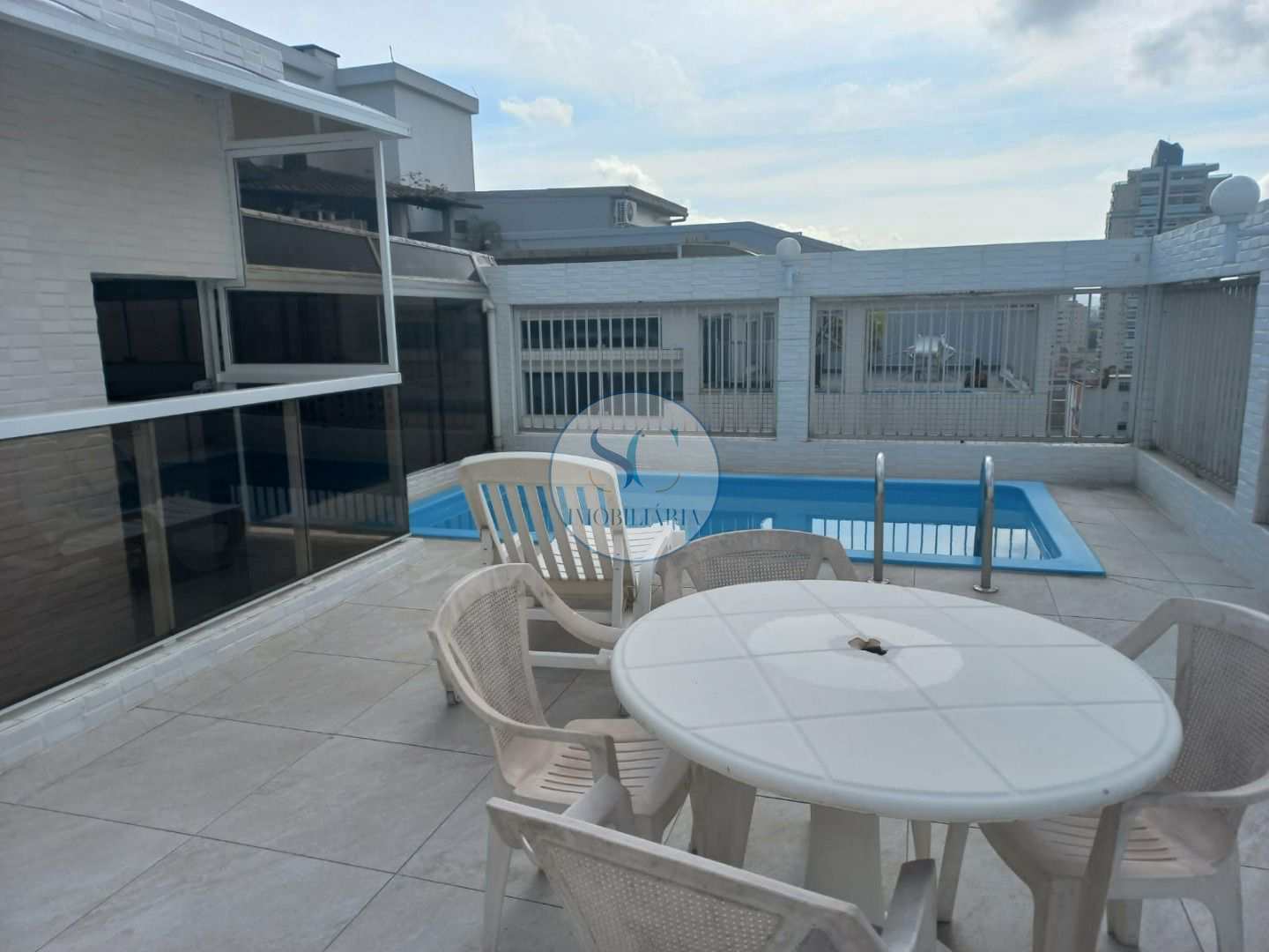 Cobertura à venda com 3 quartos, 360m² - Foto 2