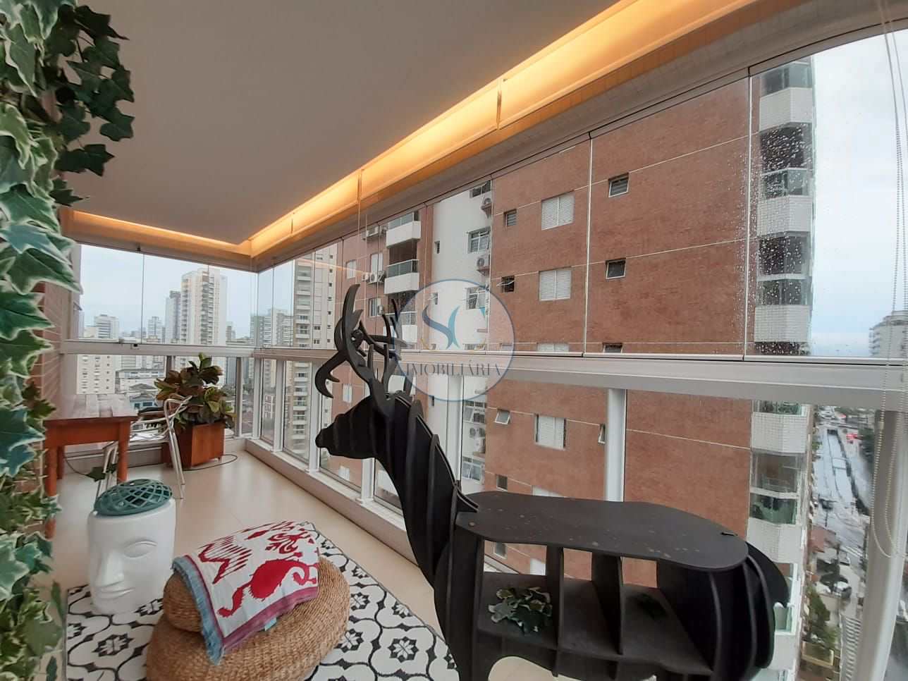 Apartamento à venda com 3 quartos, 159m² - Foto 3