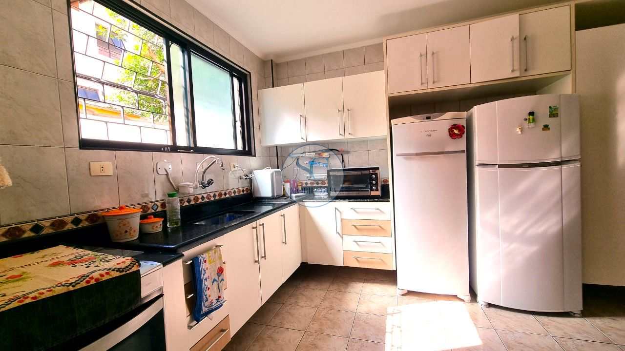 Casa à venda com 3 quartos, 141m² - Foto 18