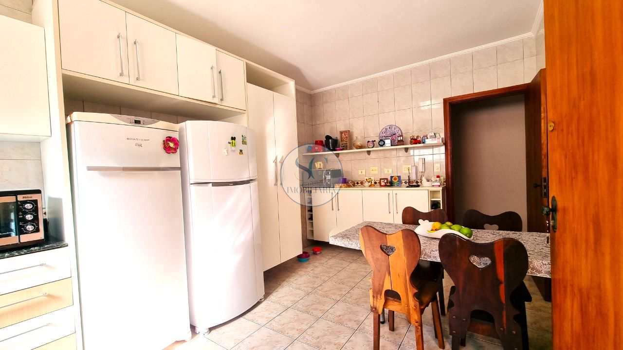 Casa à venda com 3 quartos, 141m² - Foto 19