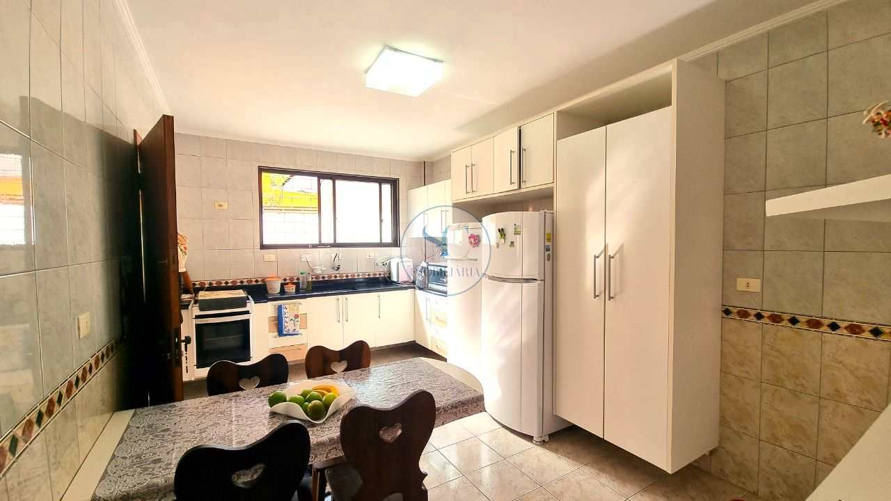 Casa à venda com 3 quartos, 141m² - Foto 17