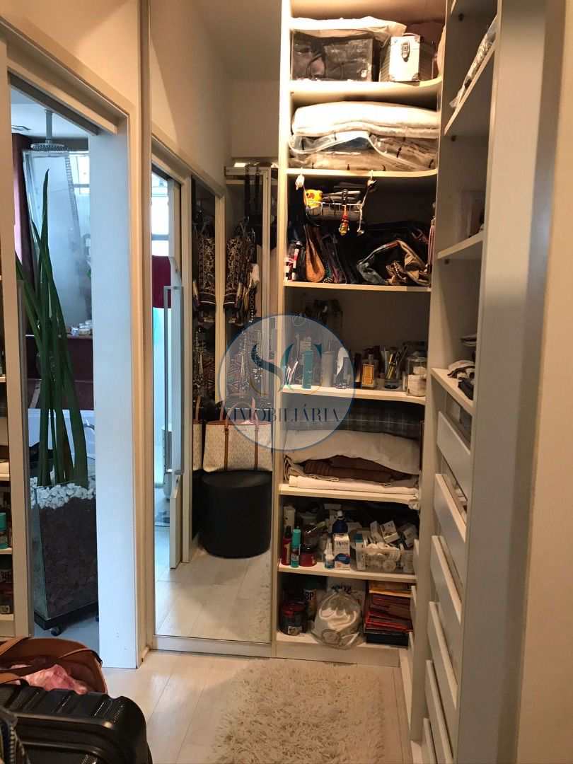 Apartamento à venda com 3 quartos, 209m² - Foto 13