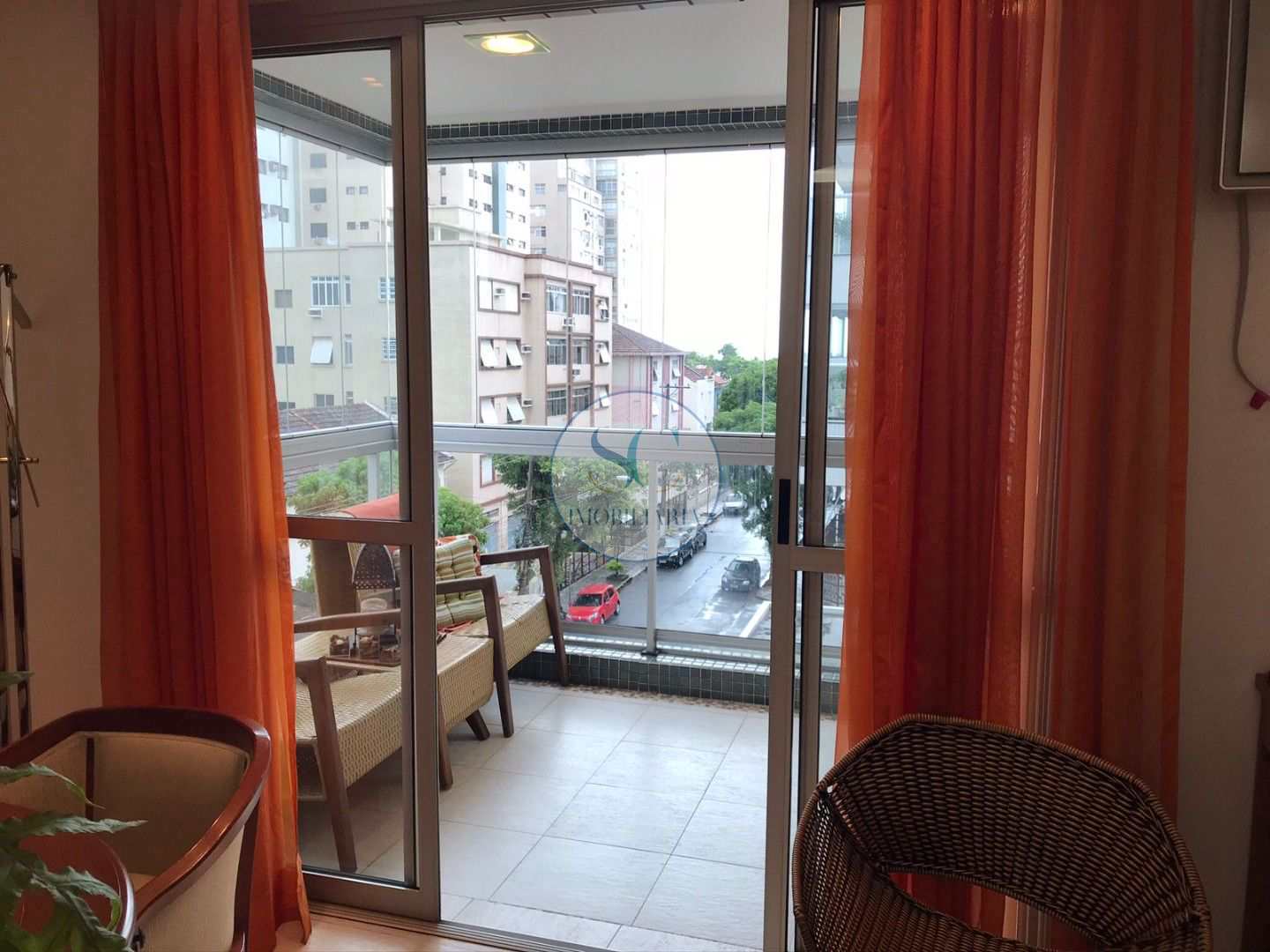 Apartamento à venda com 3 quartos, 209m² - Foto 3