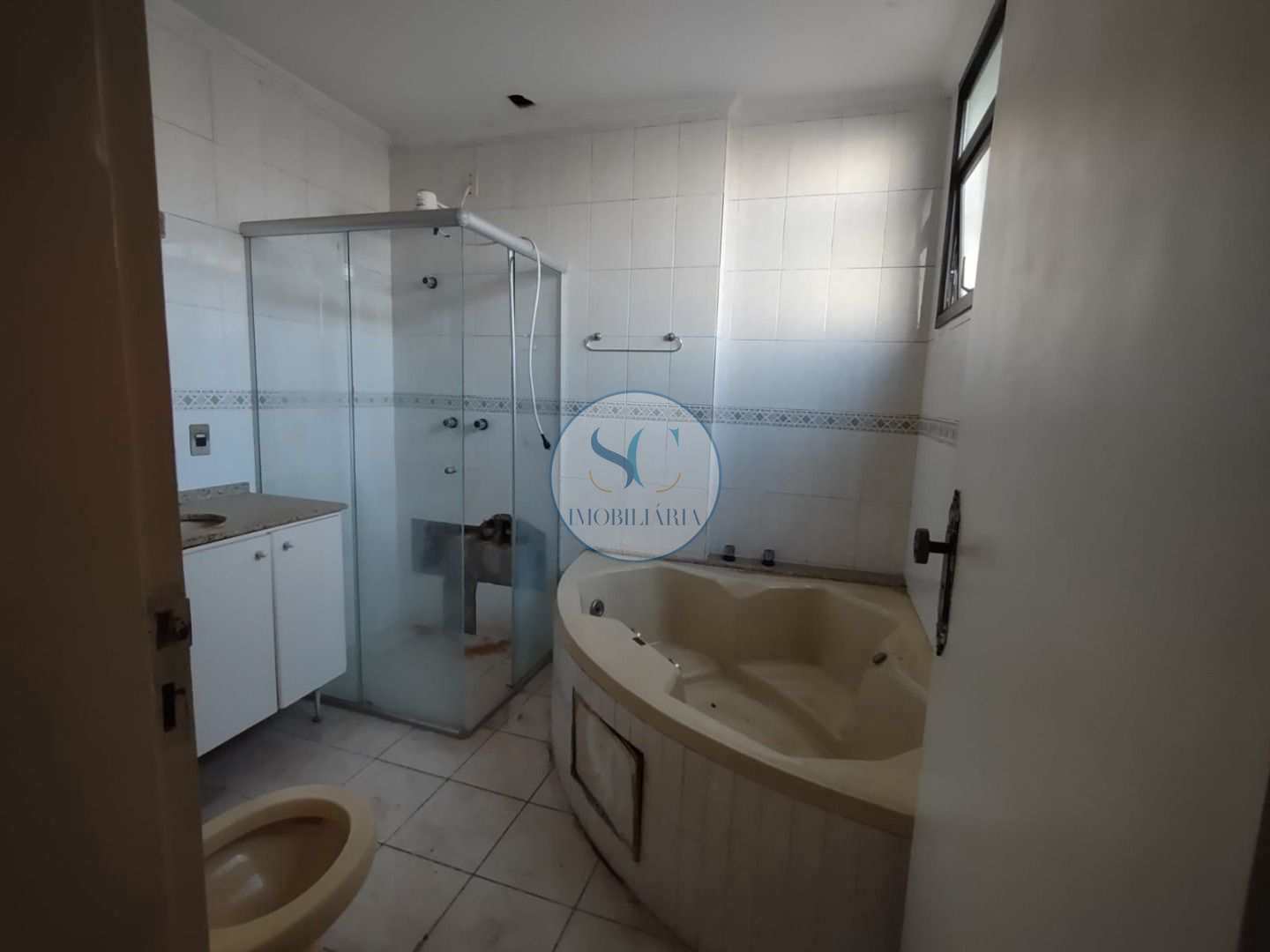 Apartamento à venda com 3 quartos, 189m² - Foto 13