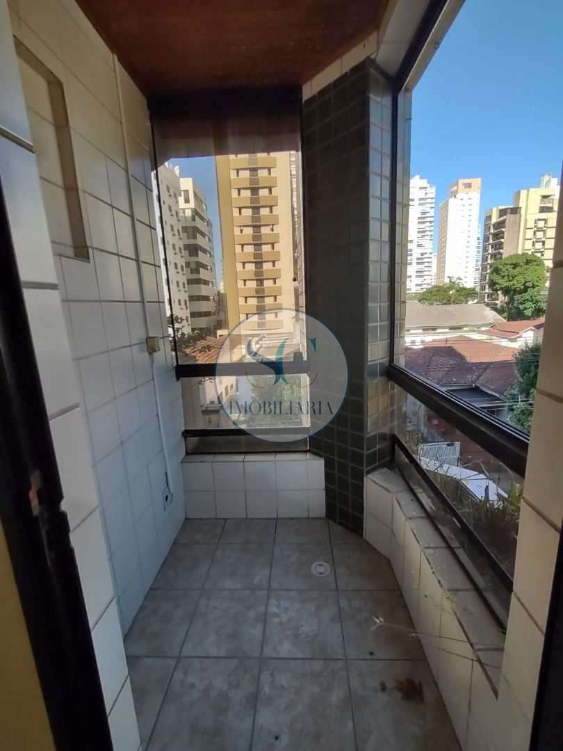 Apartamento à venda com 3 quartos, 189m² - Foto 3