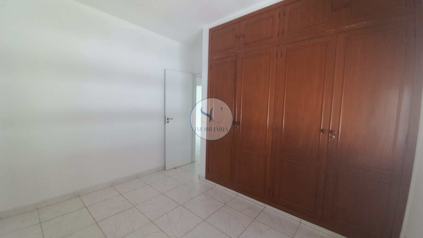 Apartamento à venda com 3 quartos, 140m² - Foto 6