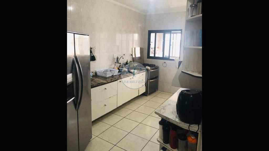 Apartamento à venda com 3 quartos, 136m² - Foto 11