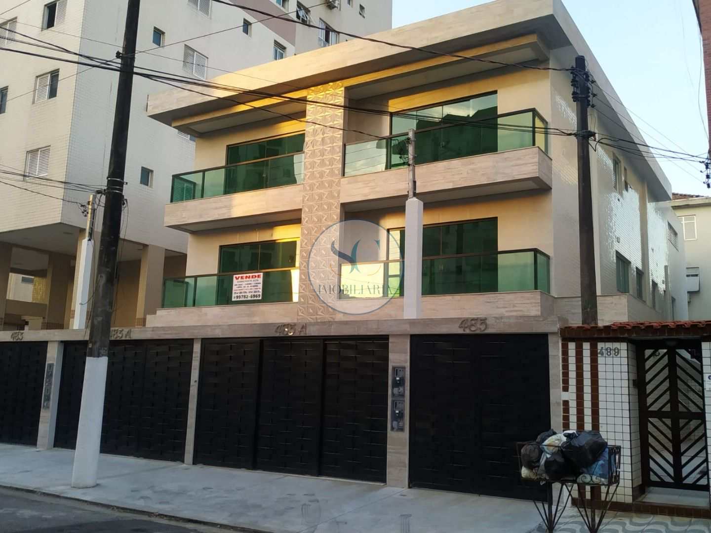 Casa à venda com 4 quartos, 247m² - Foto 3