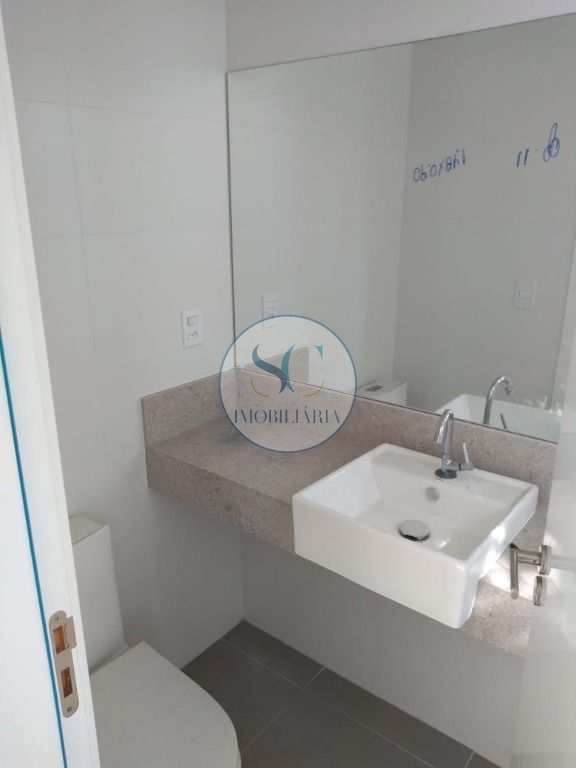 Apartamento à venda com 2 quartos, 68m² - Foto 8