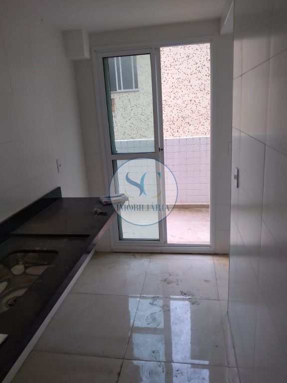 Apartamento à venda com 2 quartos, 65m² - Foto 4