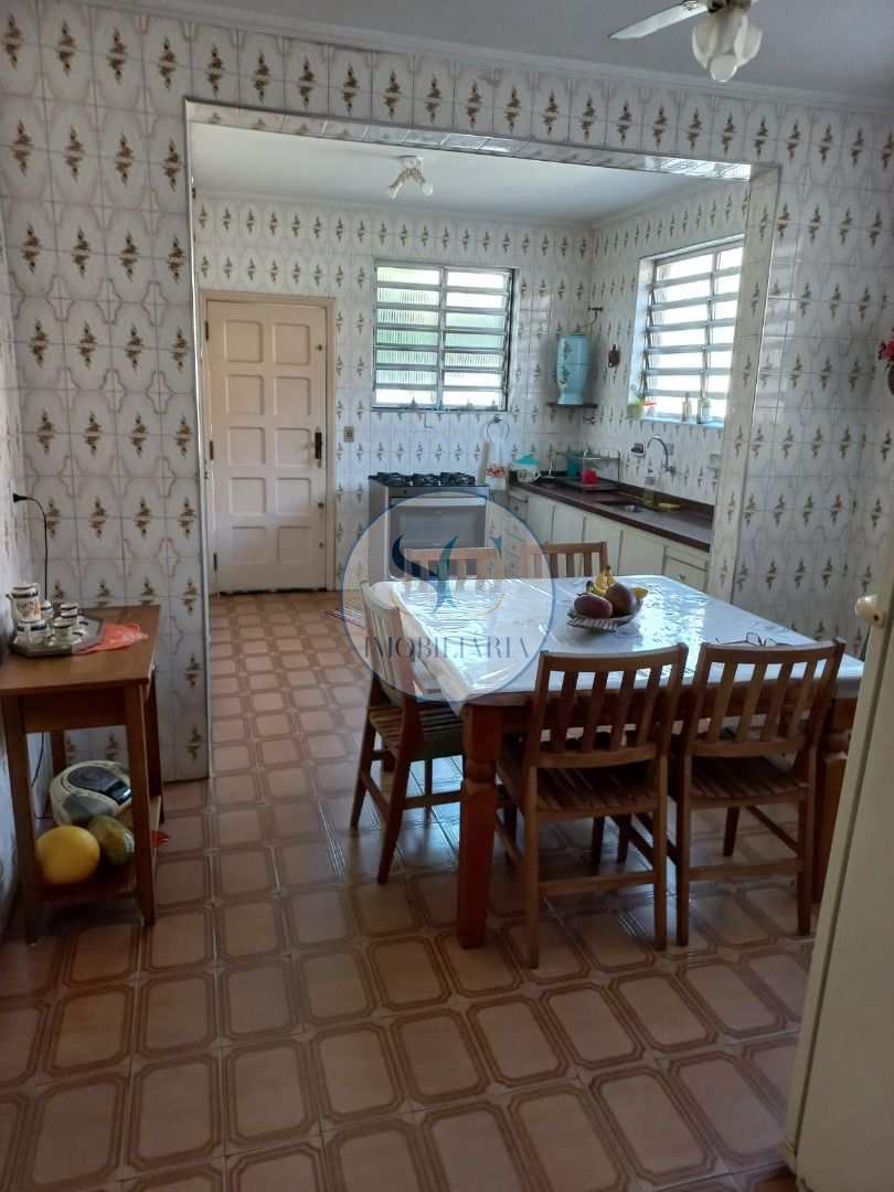 Casa à venda com 3 quartos, 240m² - Foto 17