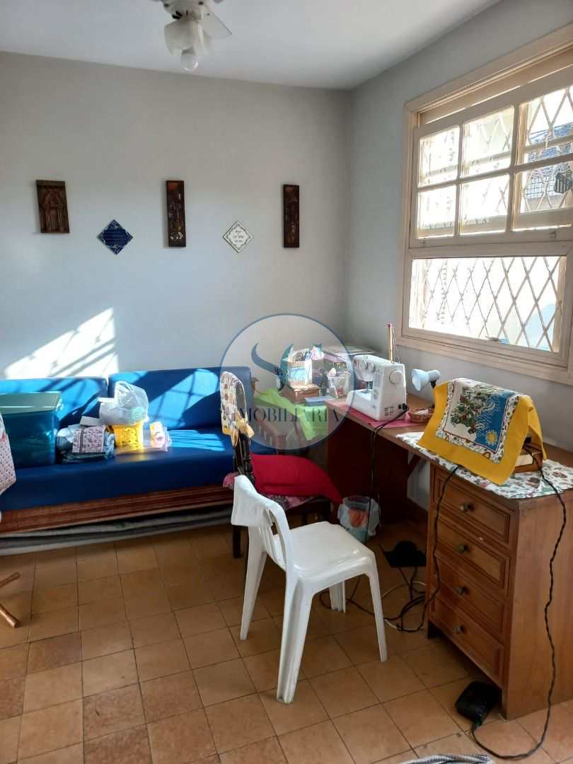 Casa à venda com 3 quartos, 240m² - Foto 12