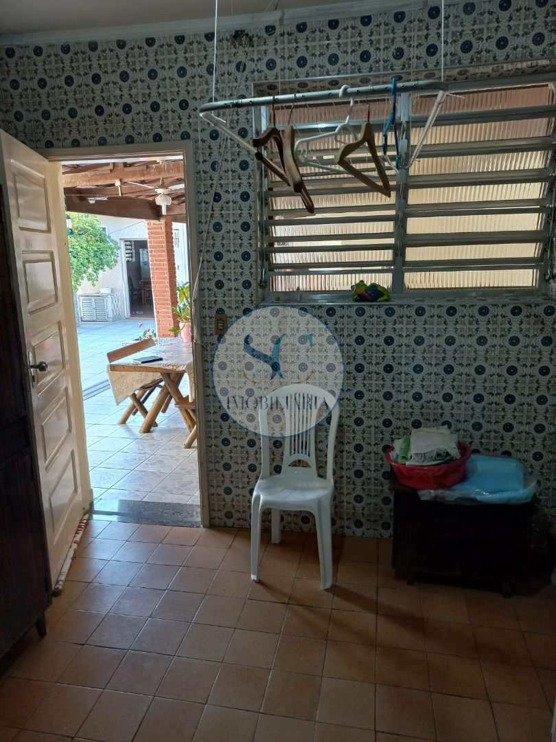 Casa à venda com 3 quartos, 240m² - Foto 10