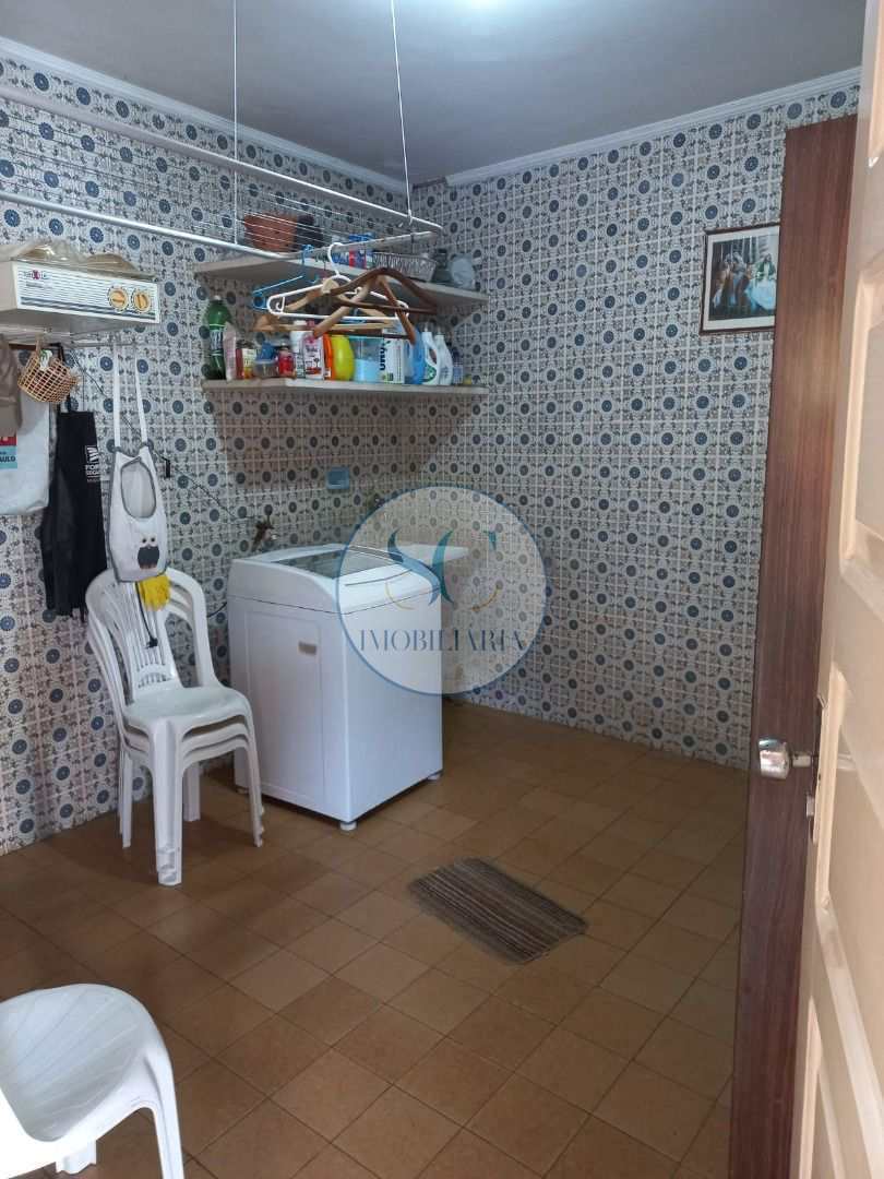 Casa à venda com 3 quartos, 240m² - Foto 5