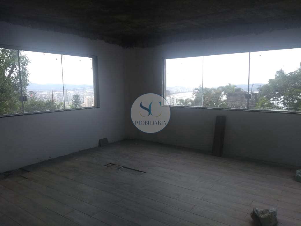 Casa de Condomínio à venda com 3 quartos, 600m² - Foto 11