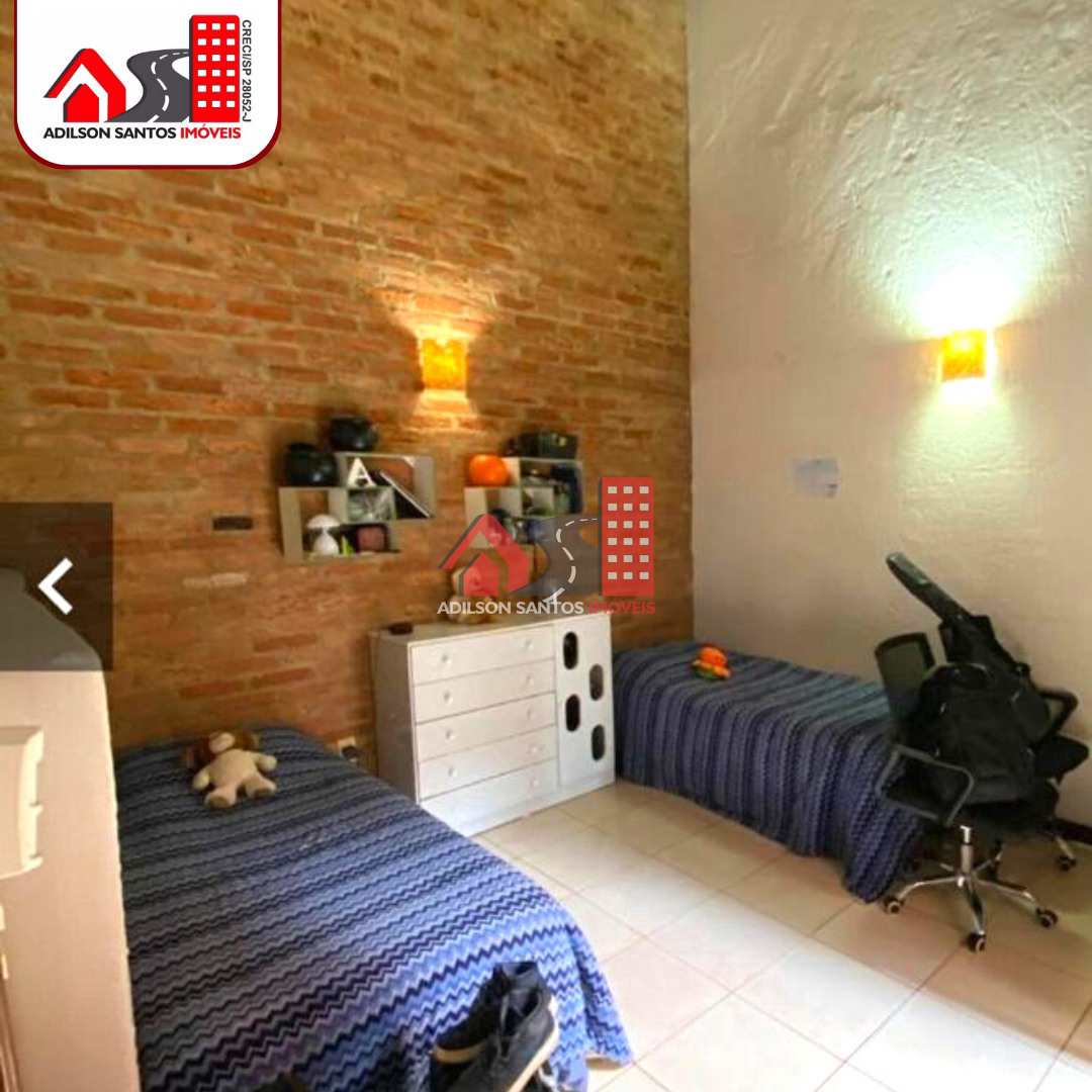 Casa à venda com 3 quartos, 360m² - Foto 3