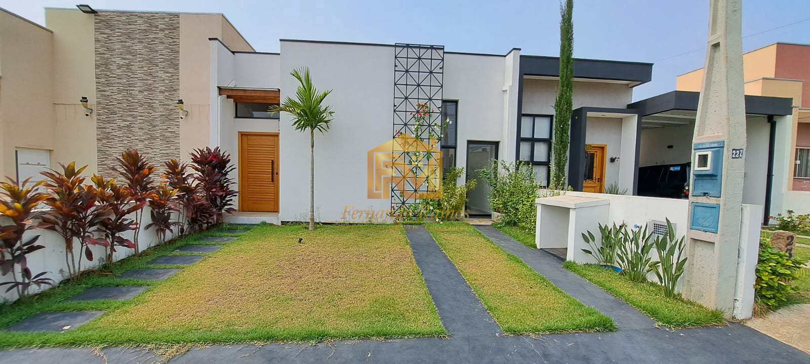 Casa de Condomínio 03 dorms, JD Santa Cruz, Salto - R$ 630.000