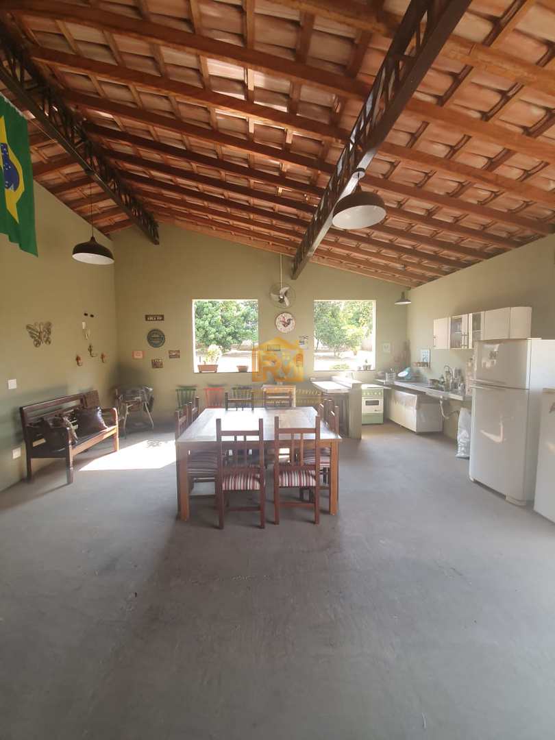Chácara em Condomínio 04 dormitórios-Santa Rosa-Salto R$745mil