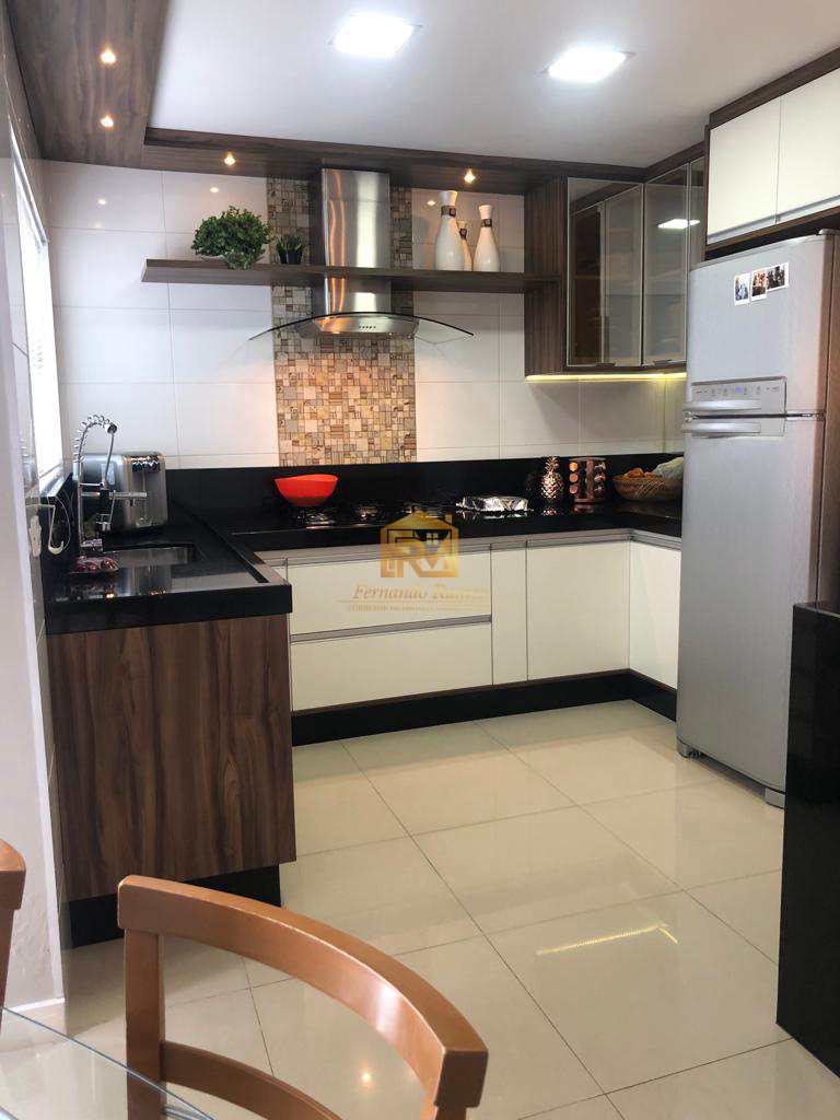 Sobrado com 3 dorms, Jardim das Nações, Salto - R$ 560 mil
