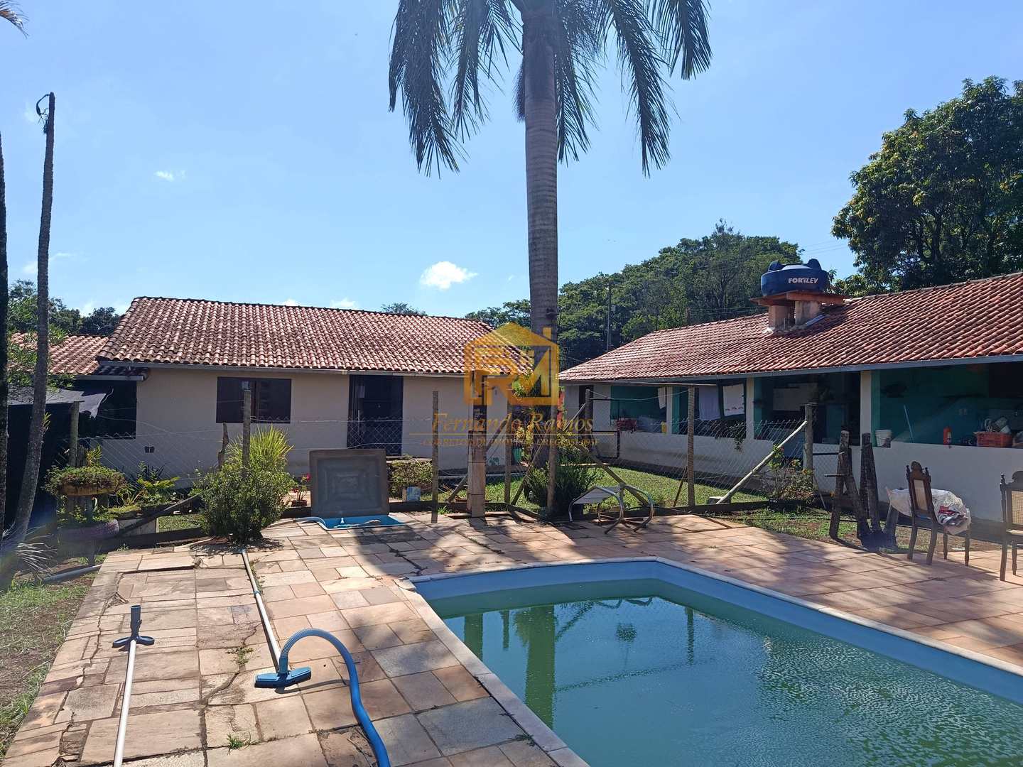 Chácara 14.000 M² com lago de peixe - Porangaba SP R$600 Mil