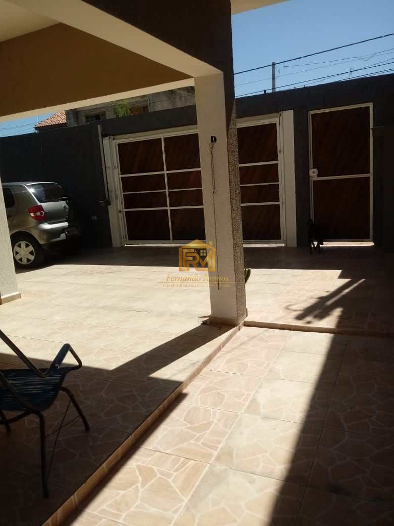 Casa 03 Dormitórios, Salto de São José, Salto - R$ 465 mil
