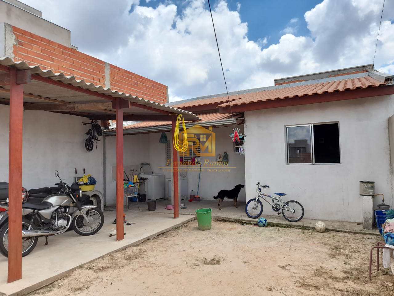 Casa 01 dorm, Vila dos Eucaliptos, Salto - R$ 230 mil