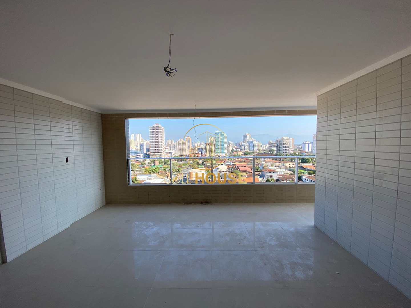 Apartamento à venda com 3 quartos, 126m² - Foto 2