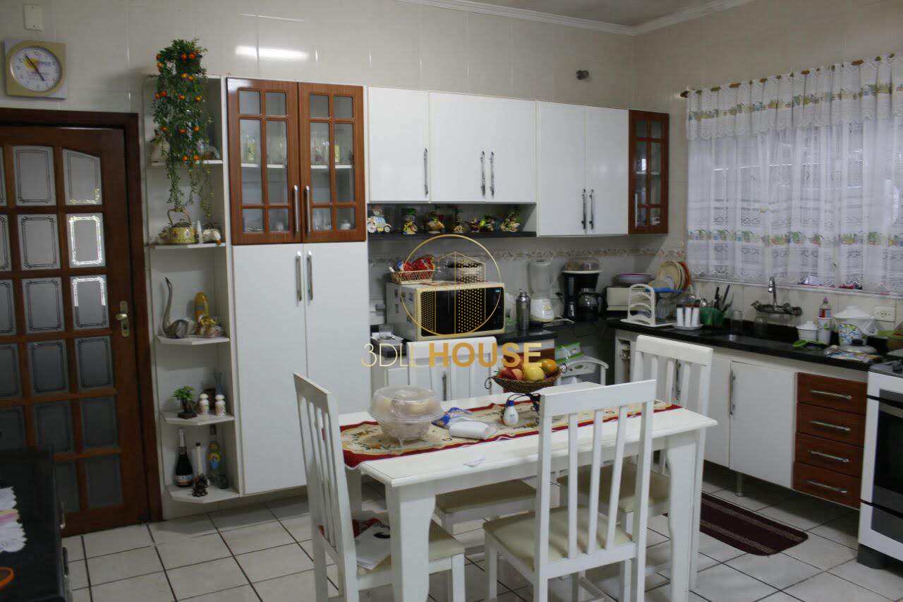 Casa à venda com 3 quartos, 128m² - Foto 13