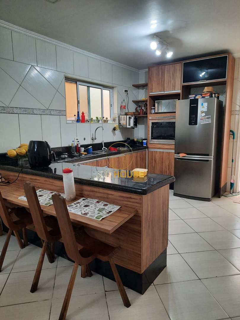 Sobrado à venda com 3 quartos, 136m² - Foto 8