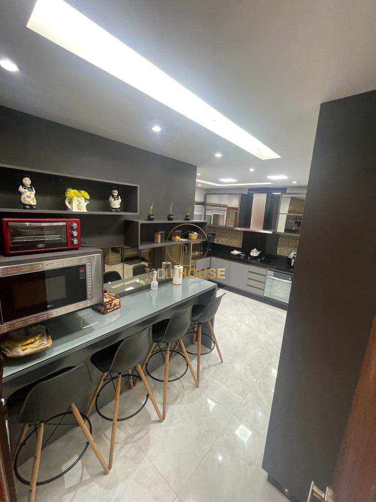 Apartamento à venda com 4 quartos, 154m² - Foto 5