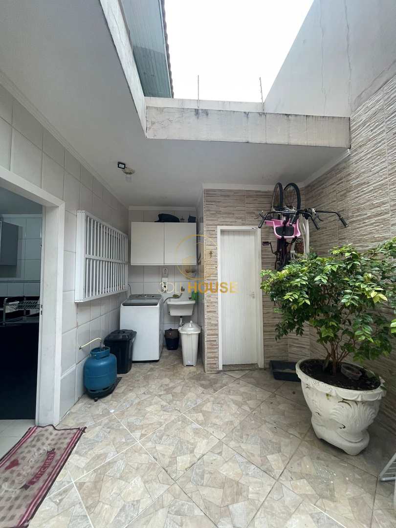 Sobrado à venda com 3 quartos, 100m² - Foto 10