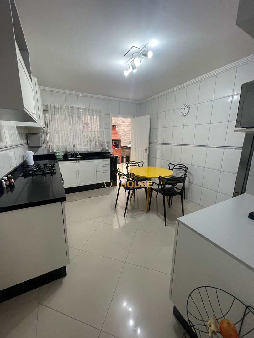 Sobrado à venda com 3 quartos, 100m² - Foto 8