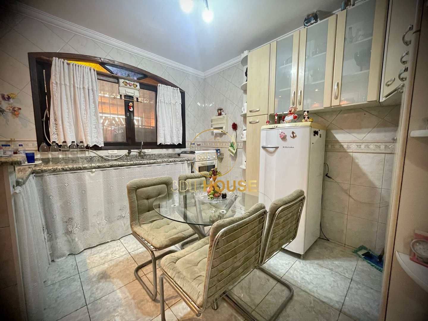 Casa à venda com 3 quartos, 110m² - Foto 9