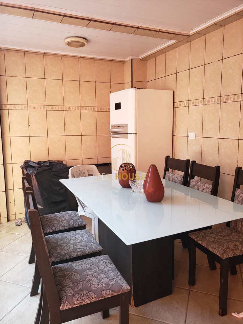 Casa à venda com 3 quartos, 120m² - Foto 18