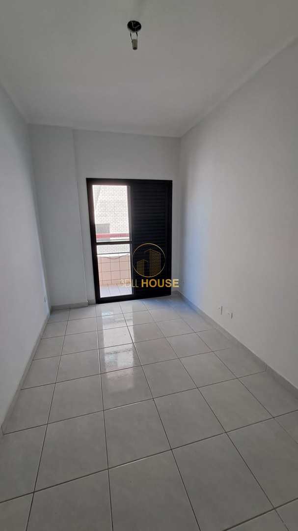 Apartamento à venda com 3 quartos, 131m² - Foto 7