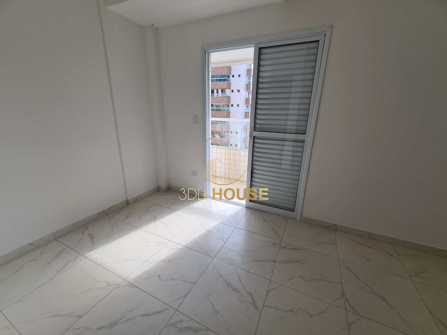 Apartamento à venda com 2 quartos, 67m² - Foto 4