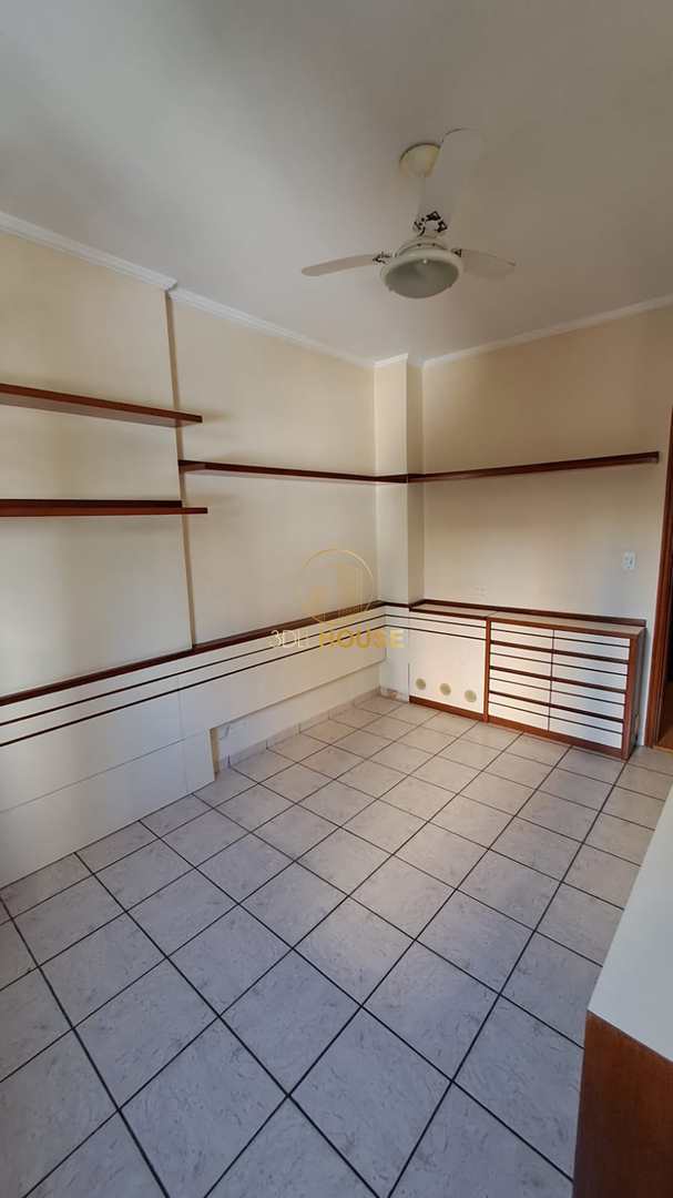 Apartamento à venda com 3 quartos, 127m² - Foto 5