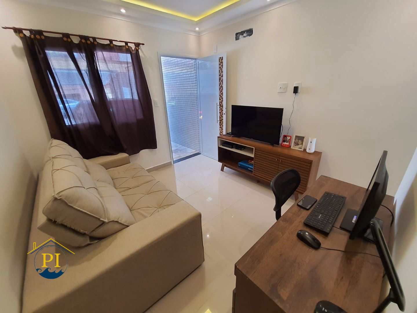 Casa à venda com 2 quartos, 70m² - Foto 7