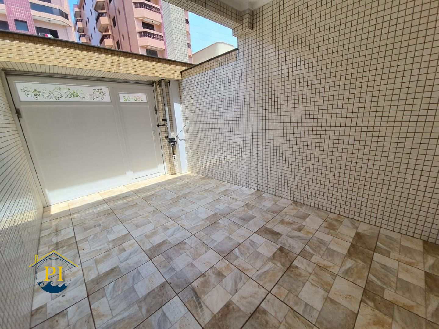 Casa à venda com 2 quartos, 70m² - Foto 4