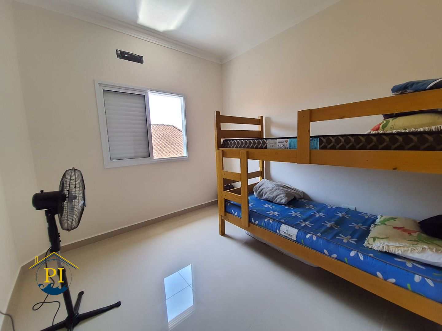 Casa à venda com 2 quartos, 70m² - Foto 10