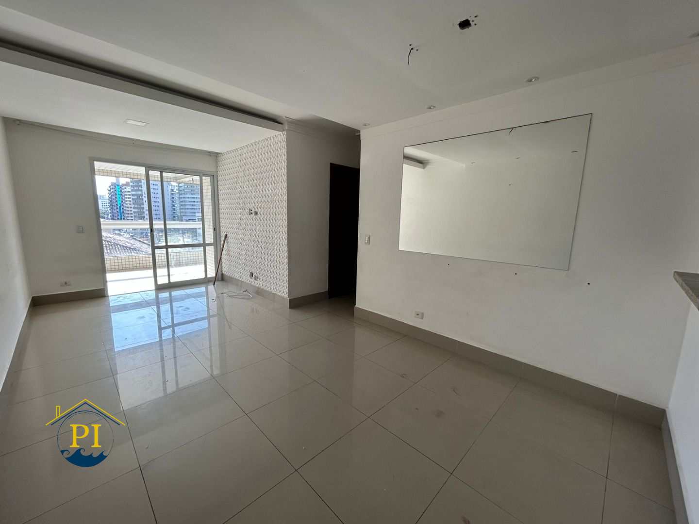 Apartamento à venda com 2 quartos, 96m² - Foto 1