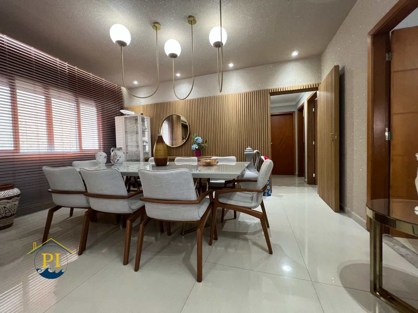 Casa à venda com 3 quartos, 200m² - Foto 17