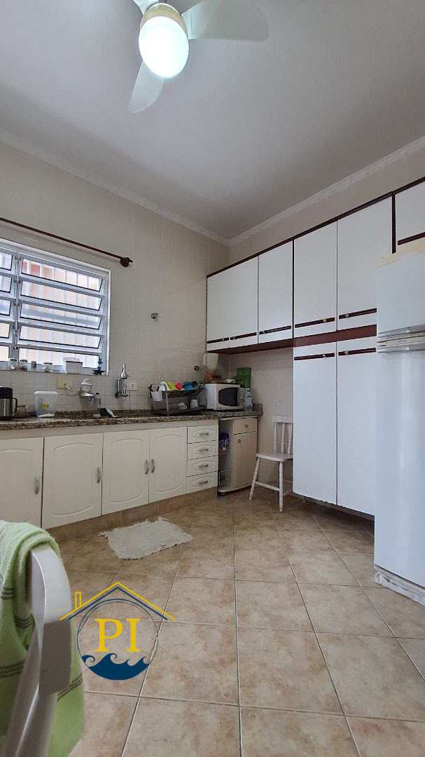 Casa à venda com 3 quartos, 300m² - Foto 16