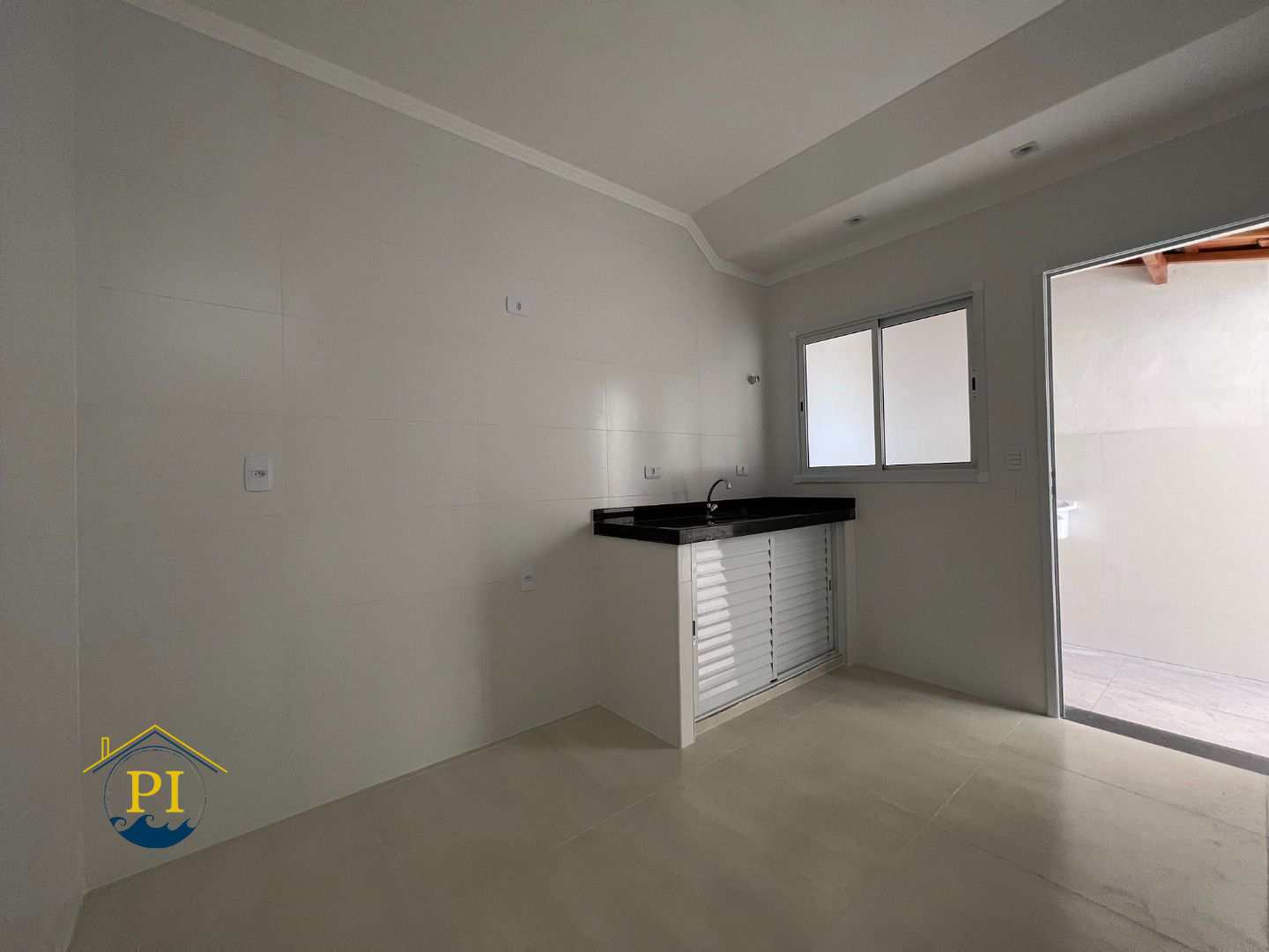 Casa à venda com 2 quartos, 51m² - Foto 3