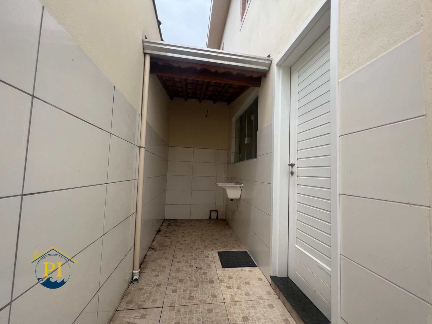 Casa à venda com 2 quartos, 52m² - Foto 37